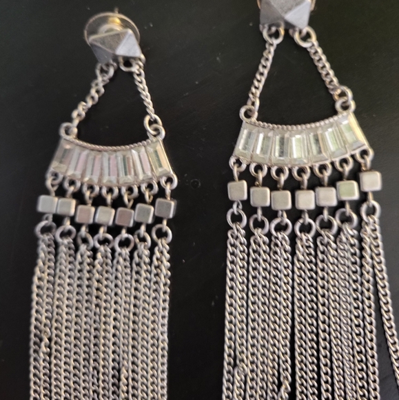 EXPRESS Earrings - Picture 3 of 7